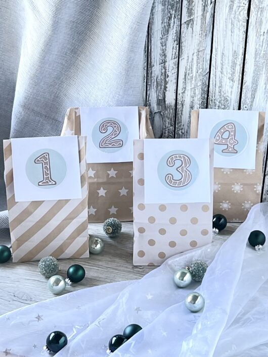 Adventskalender-Box mit 4 DIY Projekten